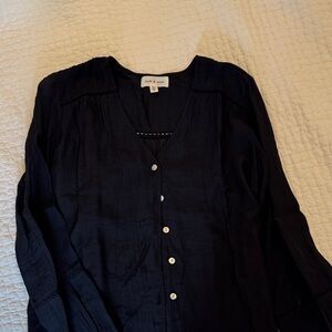 cloth & stone Black Button-Front V-Neck Blouse